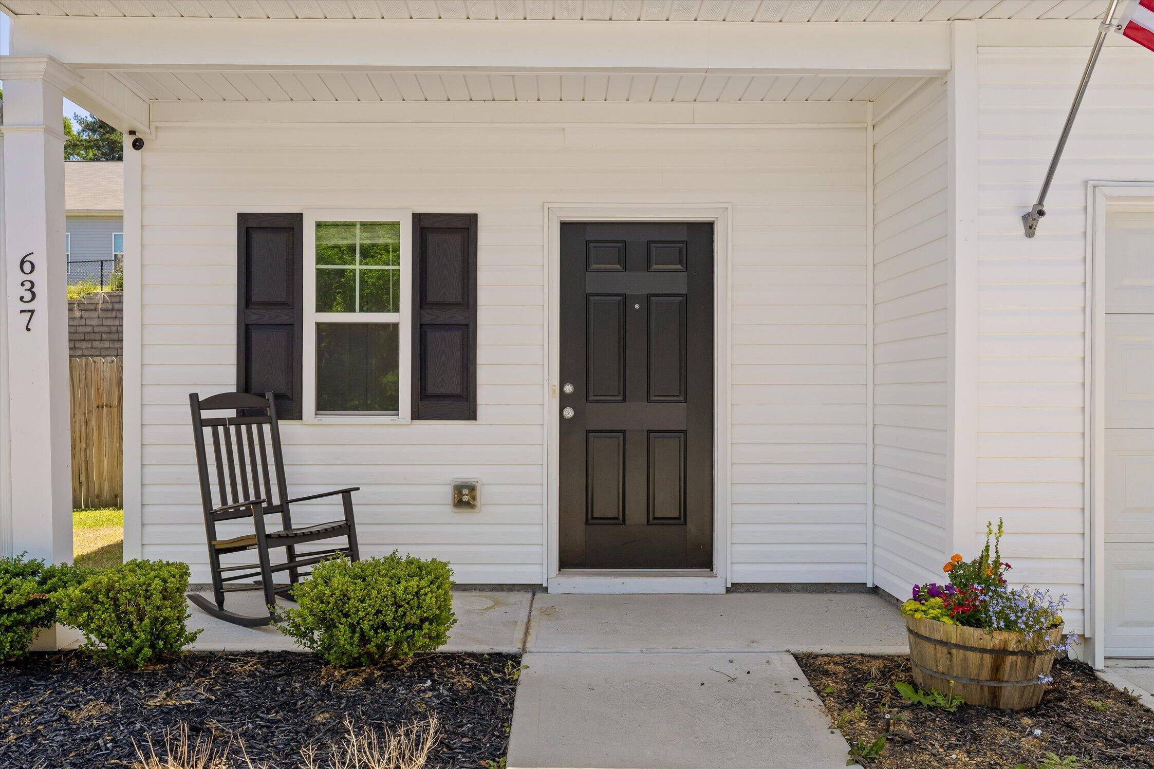 637 Collington Circle