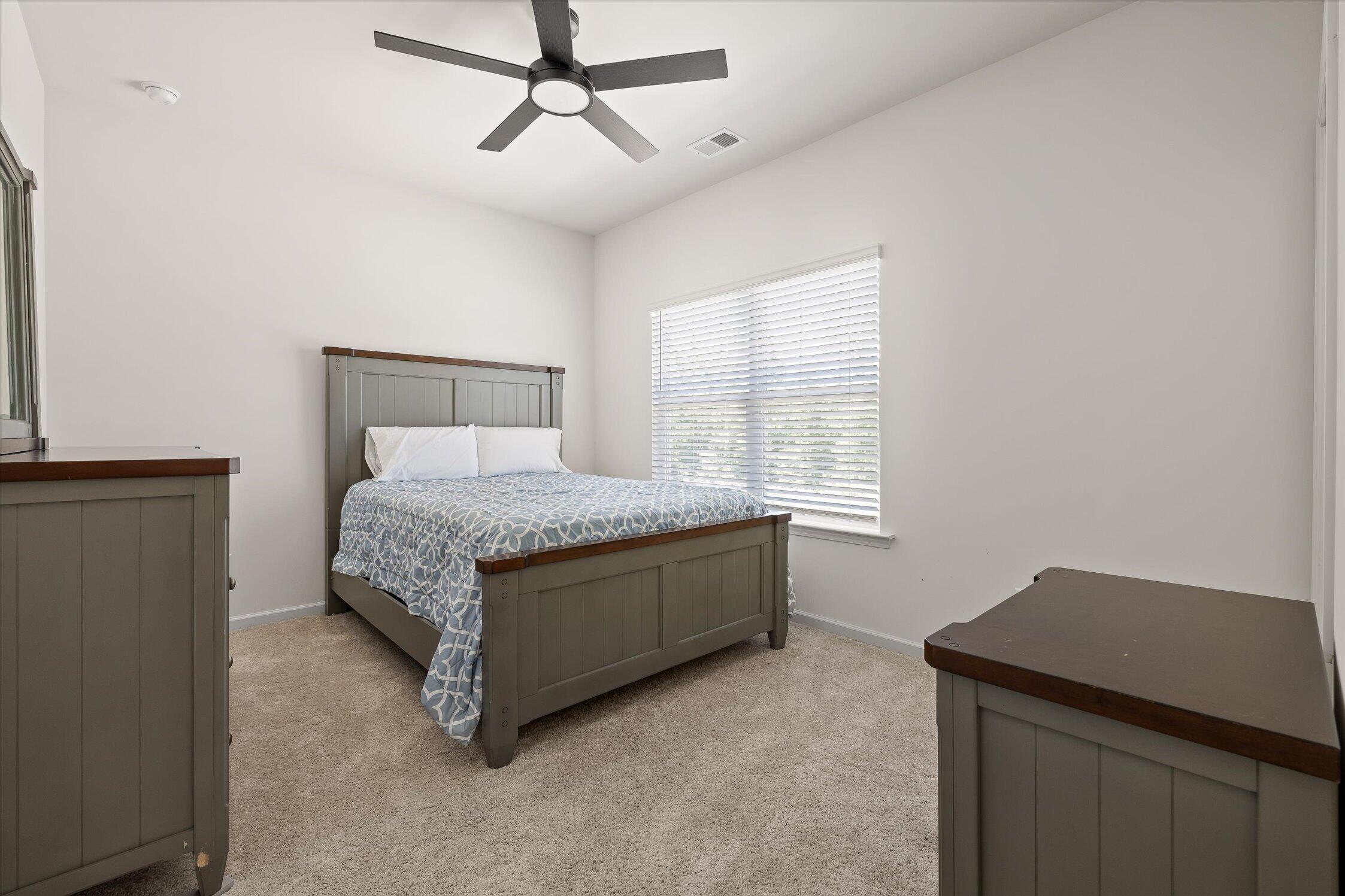637 Collington Circle