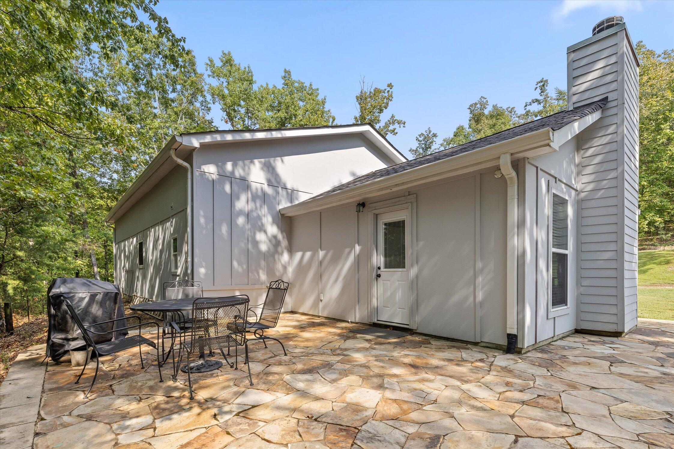 600 Edgeman Road
