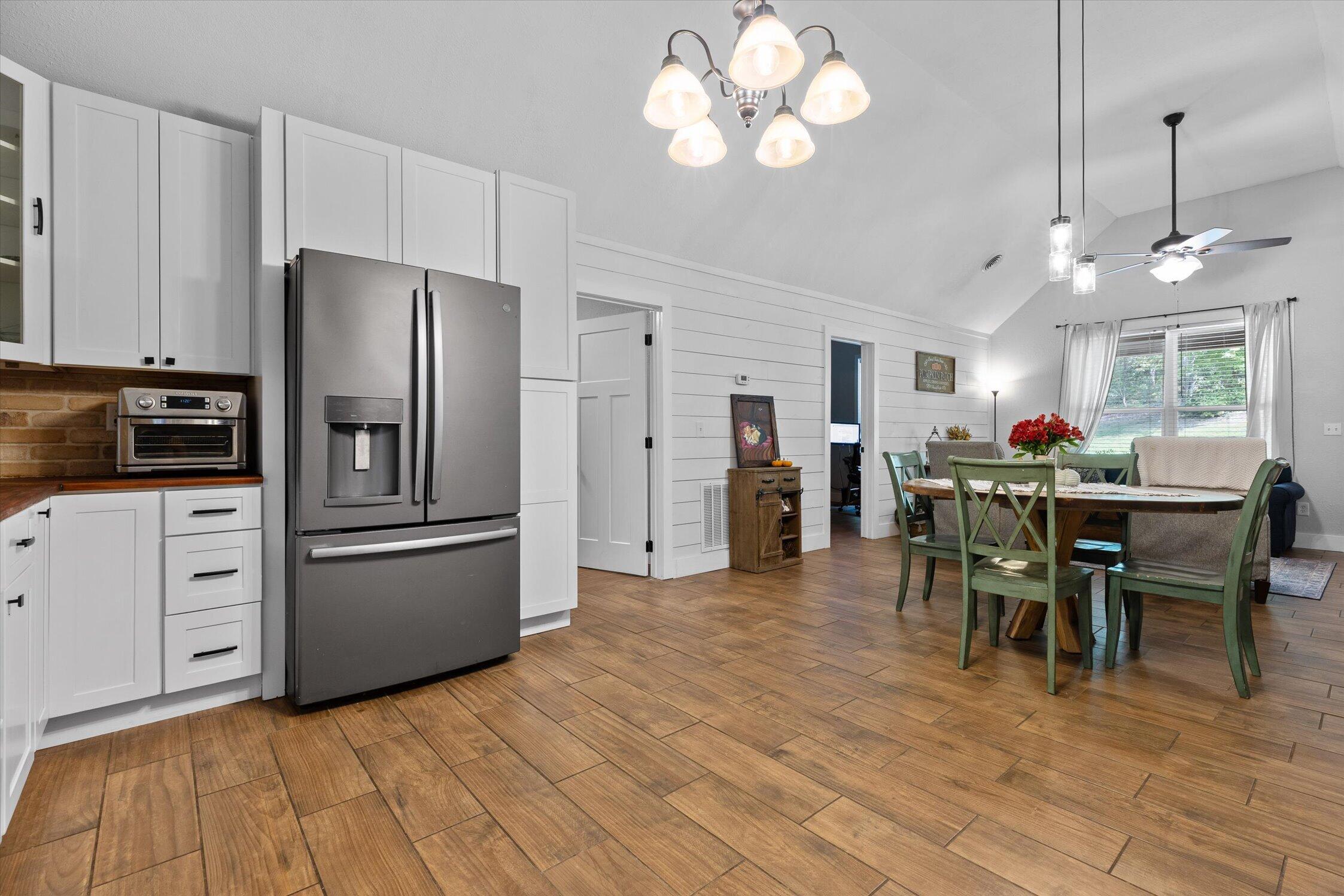 600 Edgeman Road