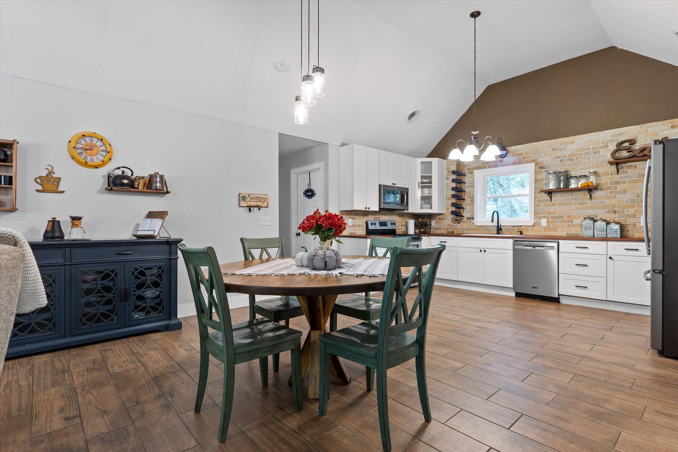 600 Edgeman Road