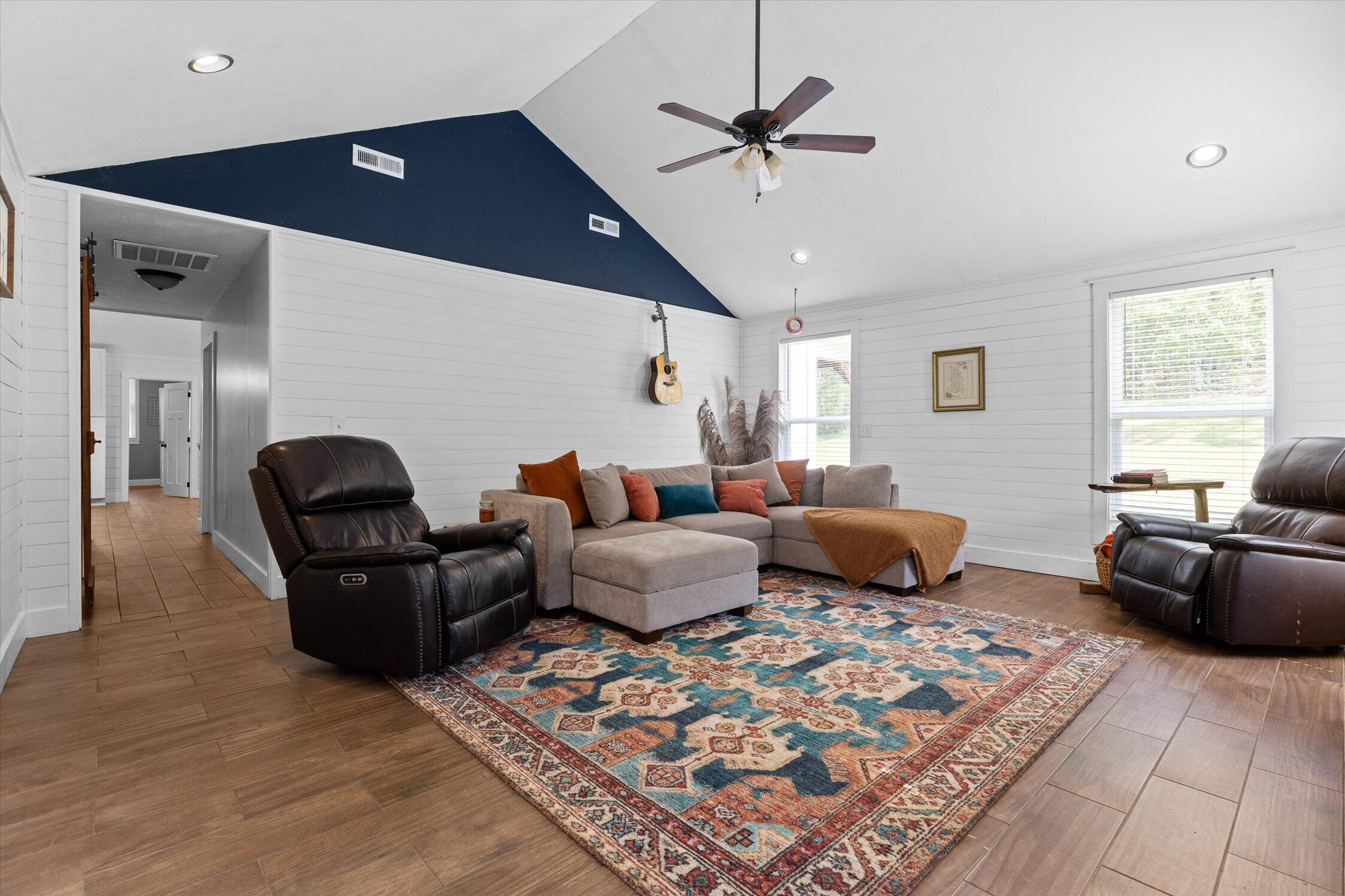 600 Edgeman Road