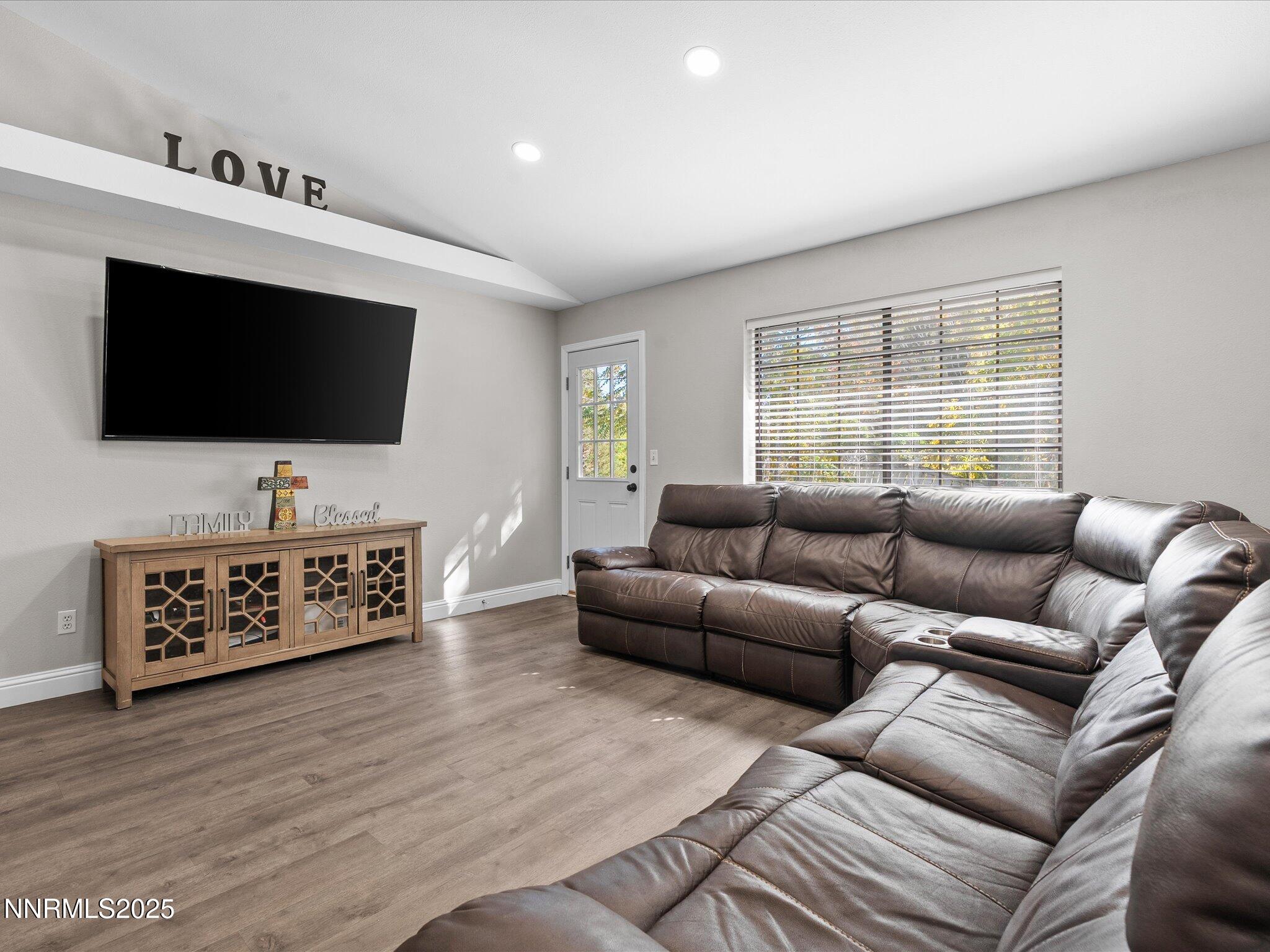 1942 Hamilton Avenue