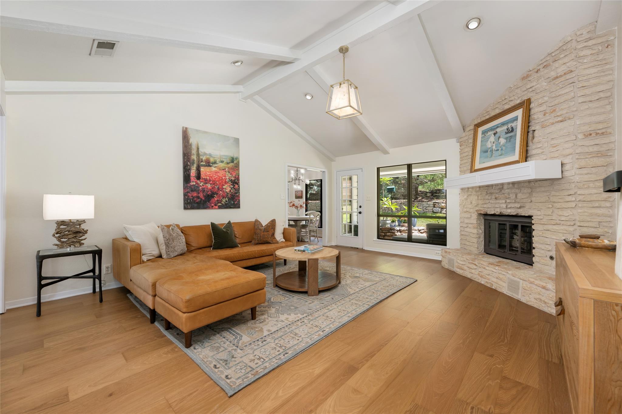 8400 Mesa Doble LN