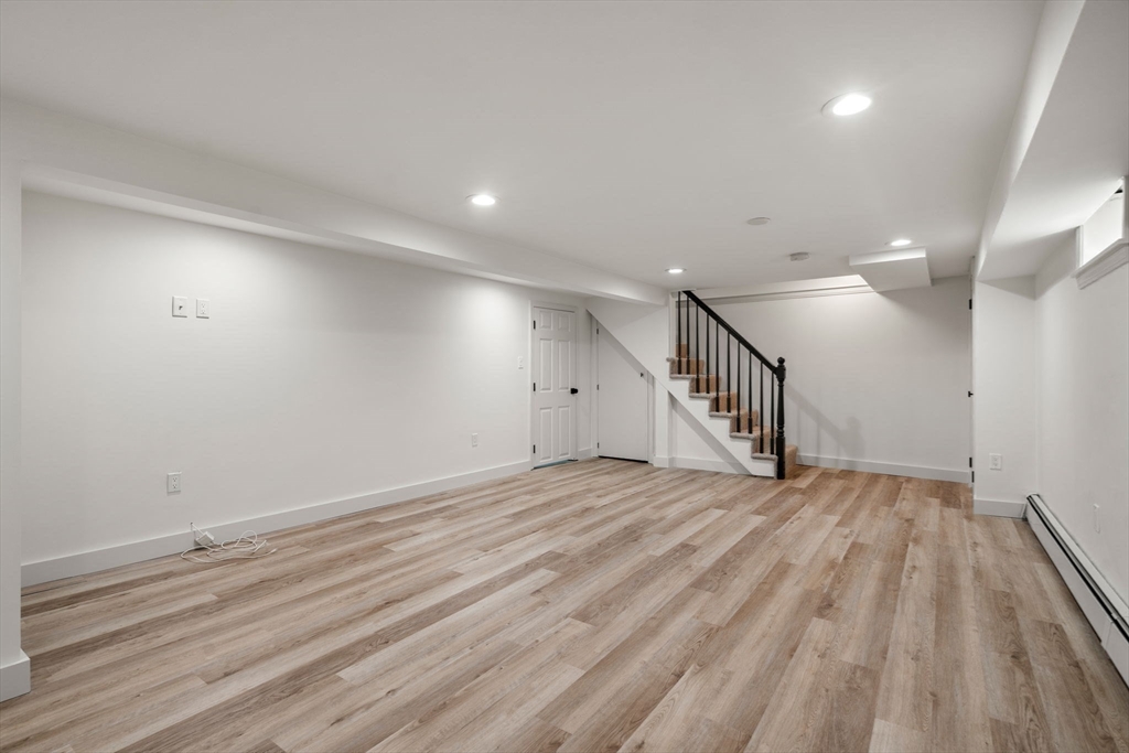 443 Great Plain Ave