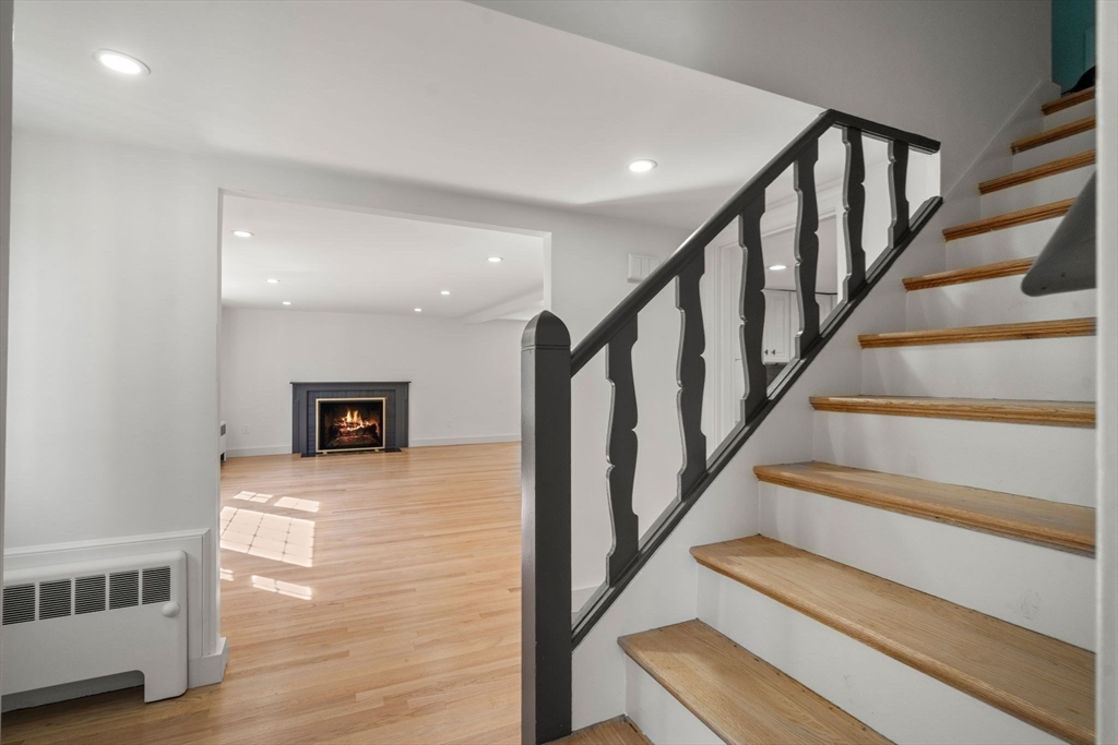 443 Great Plain Ave