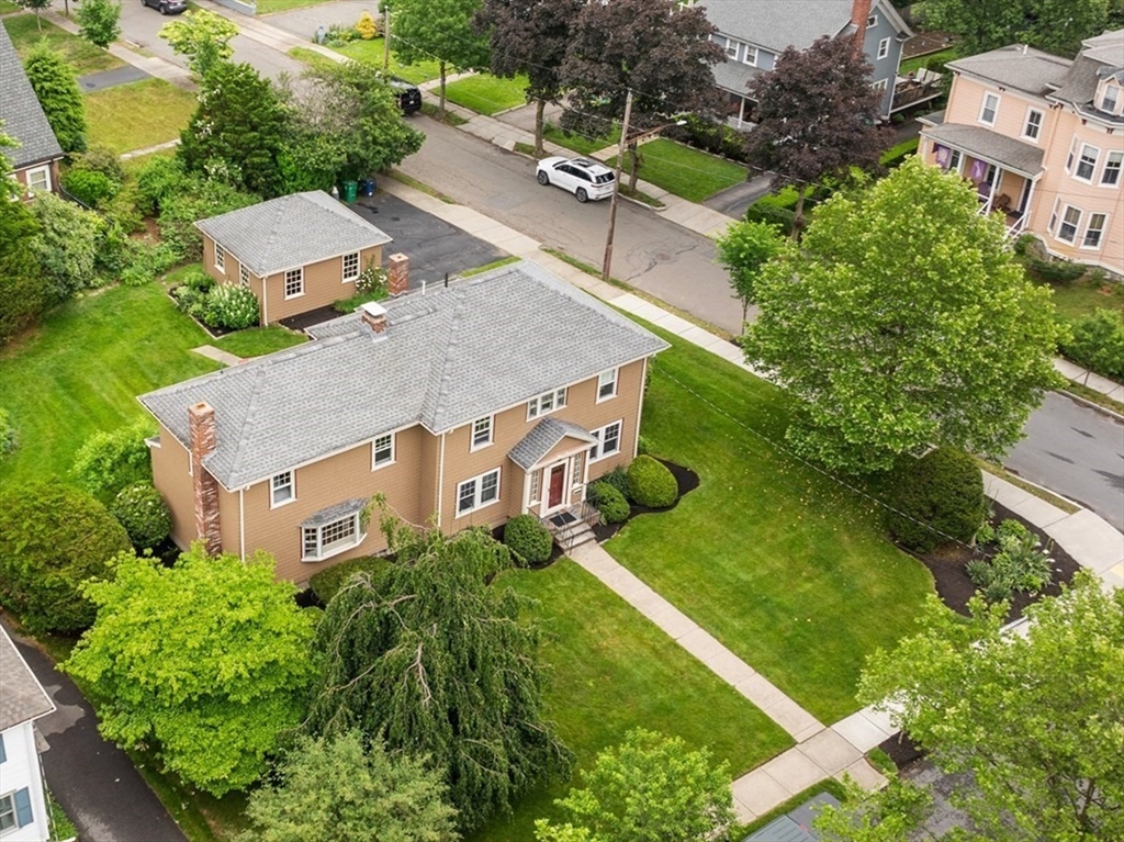 87 Fair Oaks Ave