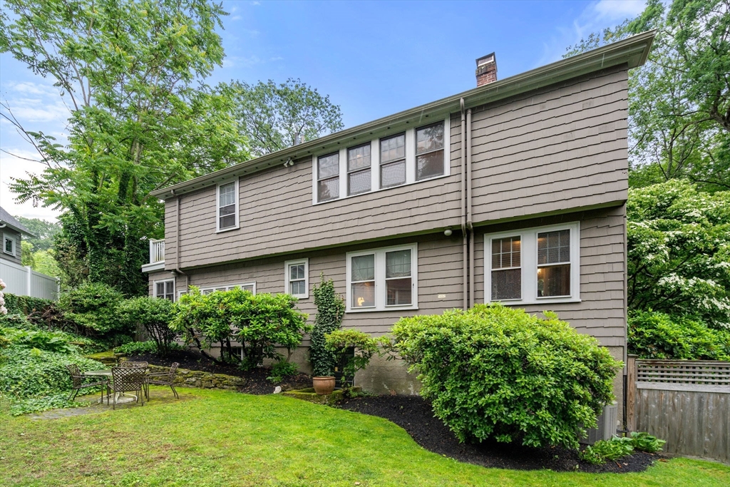 24 Aspen Ave