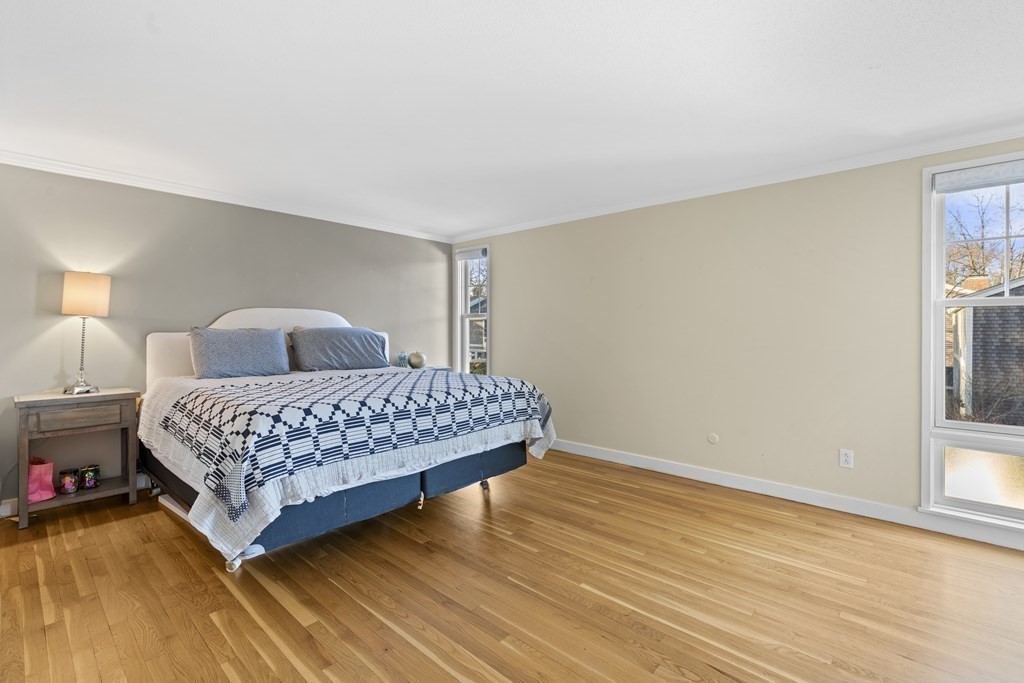 11 Oak St # 37