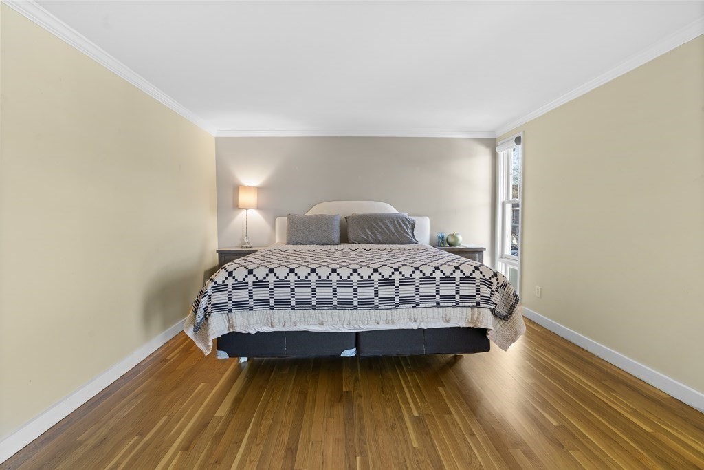 11 Oak St # 37