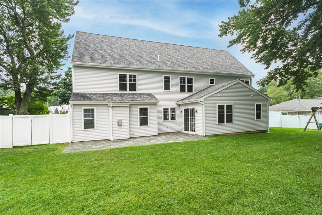 38 Westlake Rd