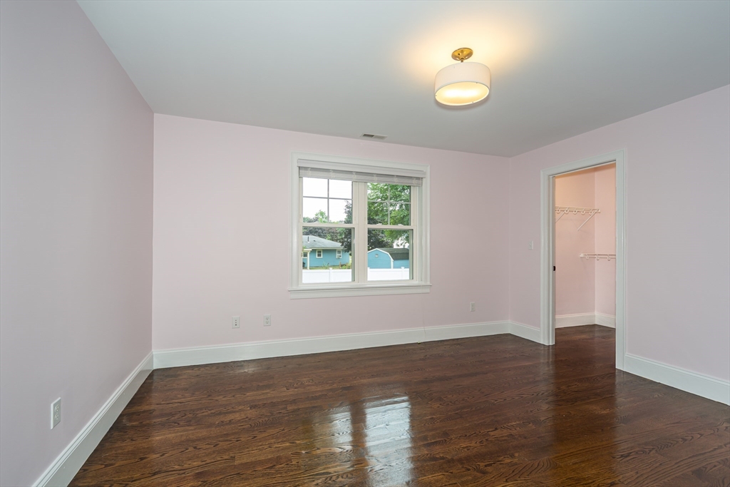 38 Westlake Rd