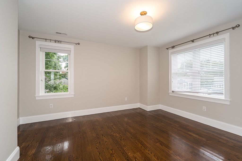 38 Westlake Rd
