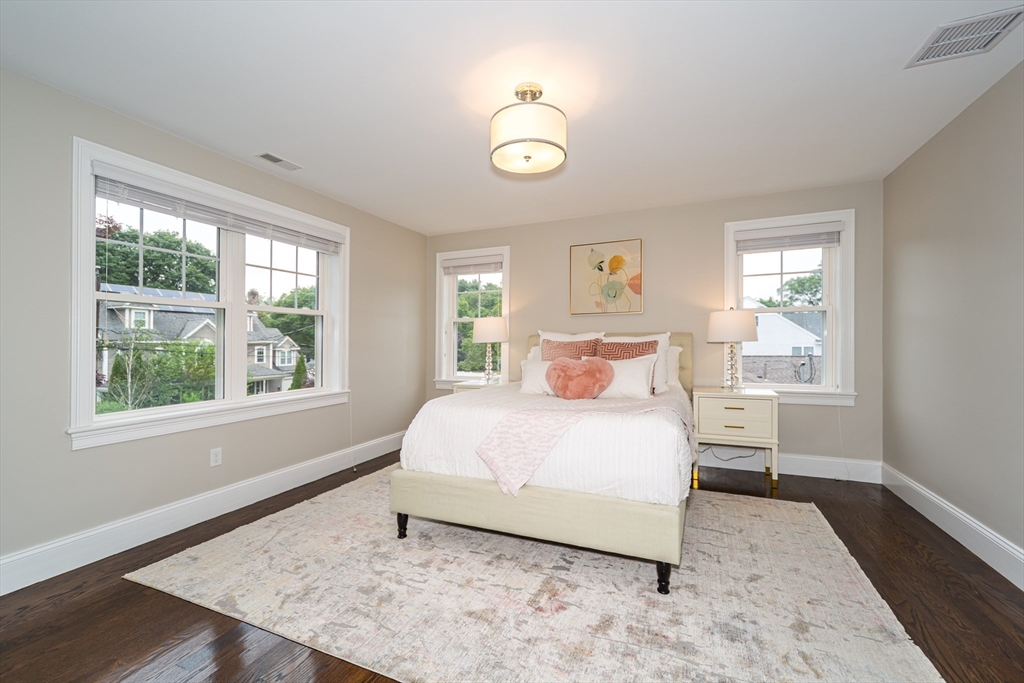 38 Westlake Rd
