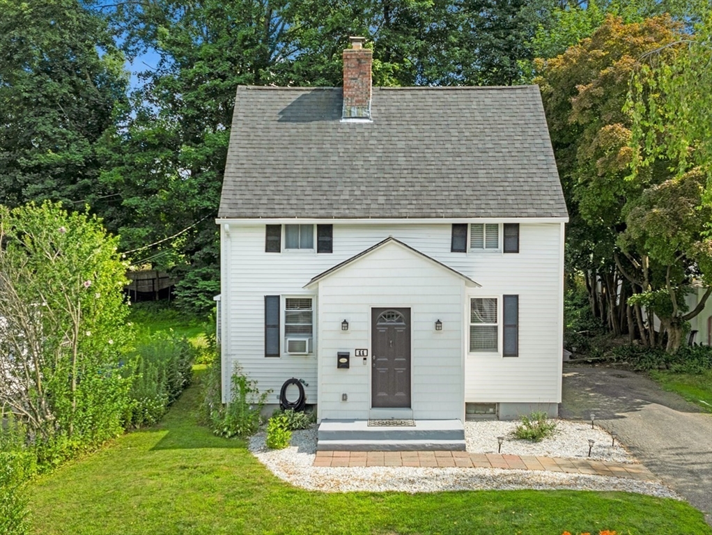 11 Heroult Rd