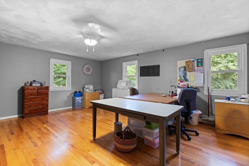 3 Stonehill Rd
