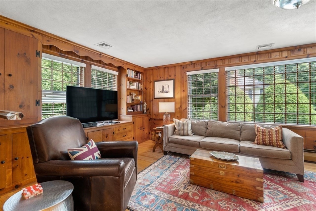 11 Nantucket Road # 11