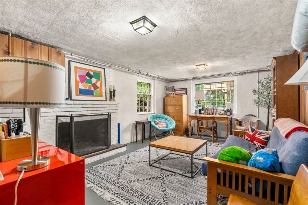 11 Nantucket Road # 11