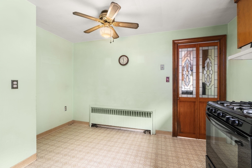 54 Pine Ridge Dr, Franklin