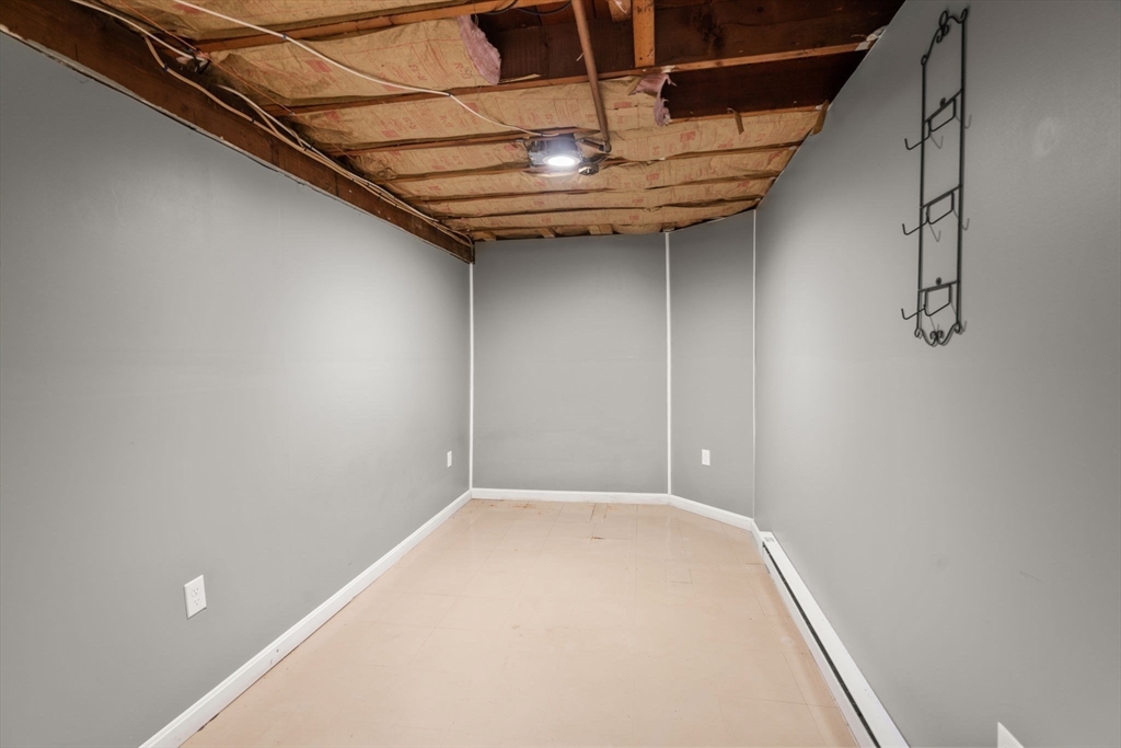 54 Pine Ridge Dr, Franklin