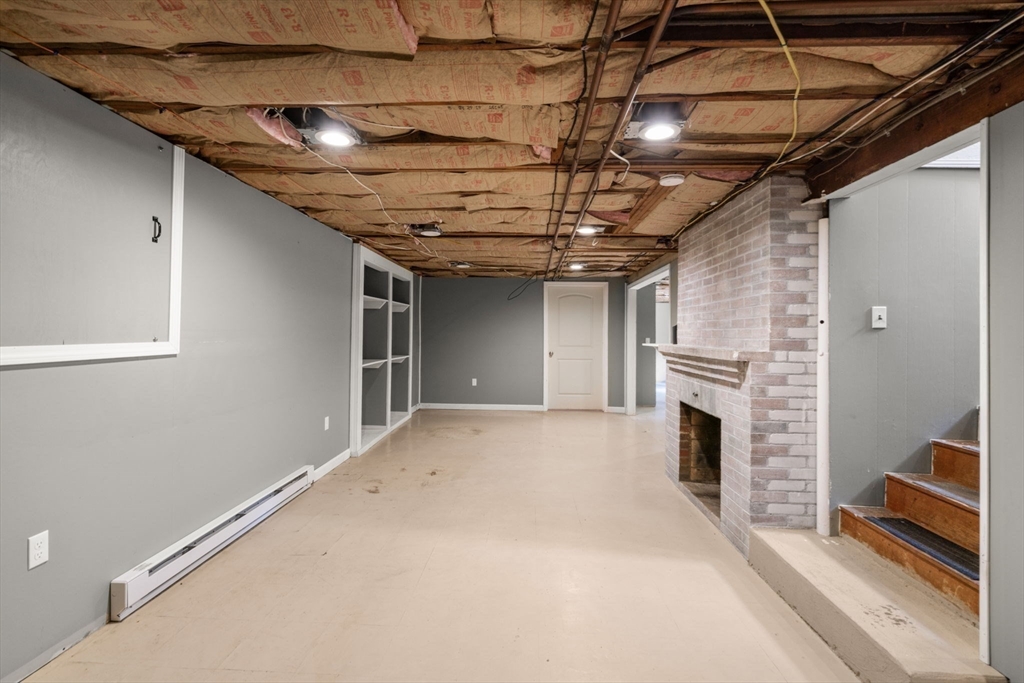 54 Pine Ridge Dr, Franklin