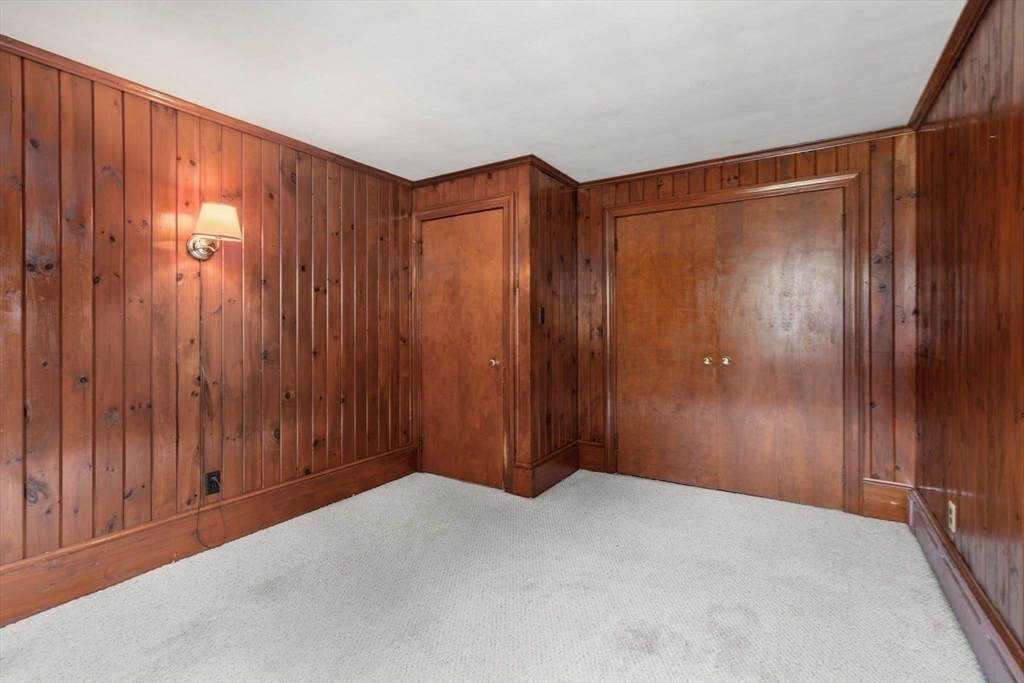 54 Pine Ridge Dr, Franklin