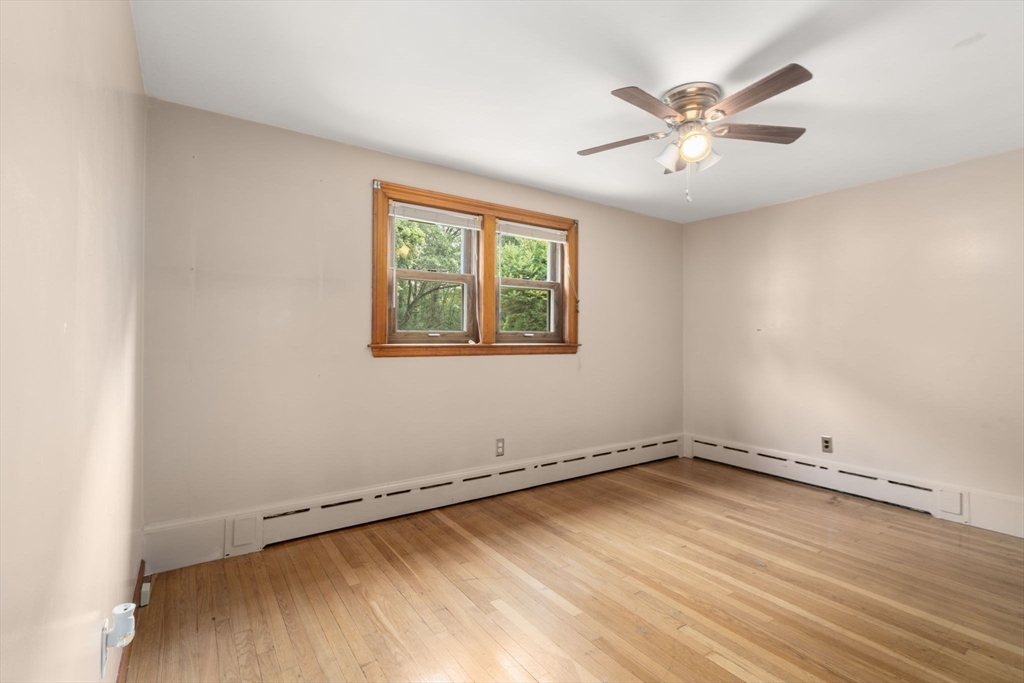 54 Pine Ridge Dr, Franklin