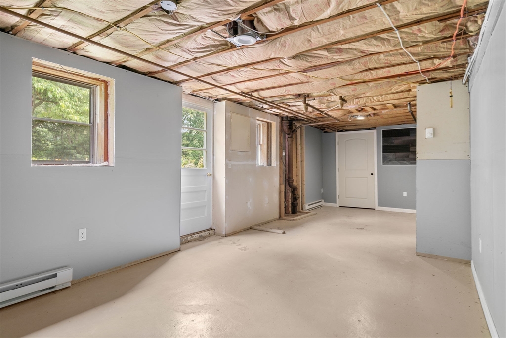 54 Pine Ridge Dr, Franklin