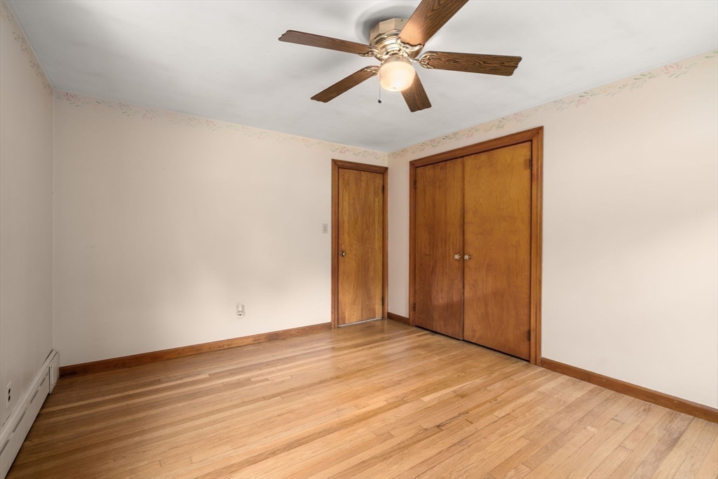 54 Pine Ridge Dr, Franklin