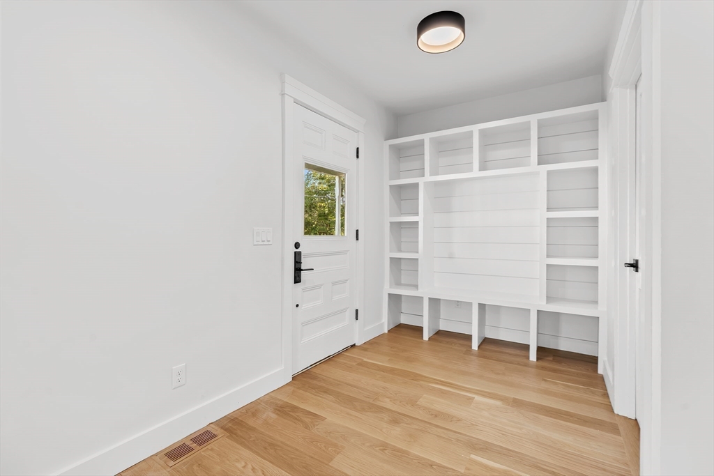 83 Eliot St