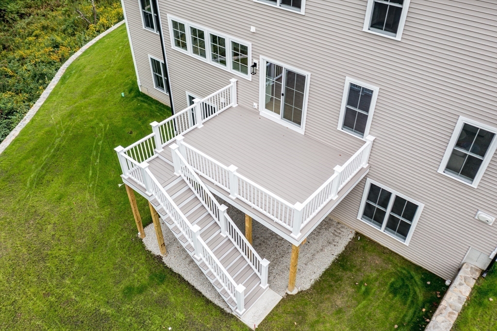 94 Woodland St