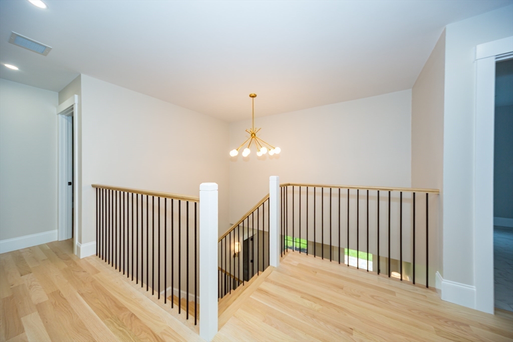 94 Woodland St