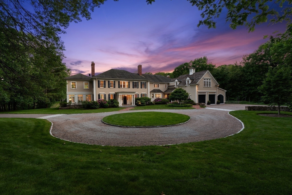 26 Longmeadow Dr
