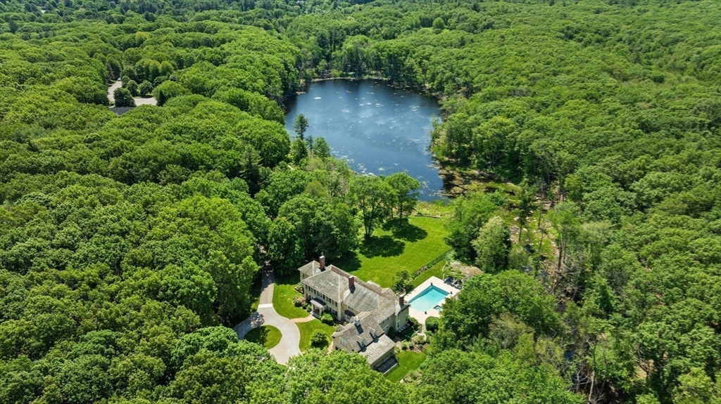 26 Longmeadow Dr