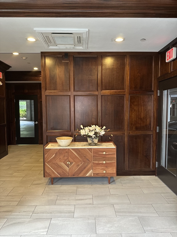 978 Worcester Street # 211