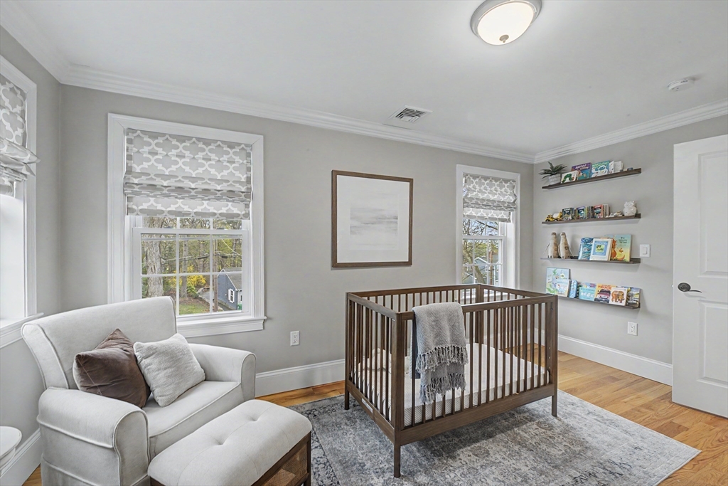 16 Forest Rd