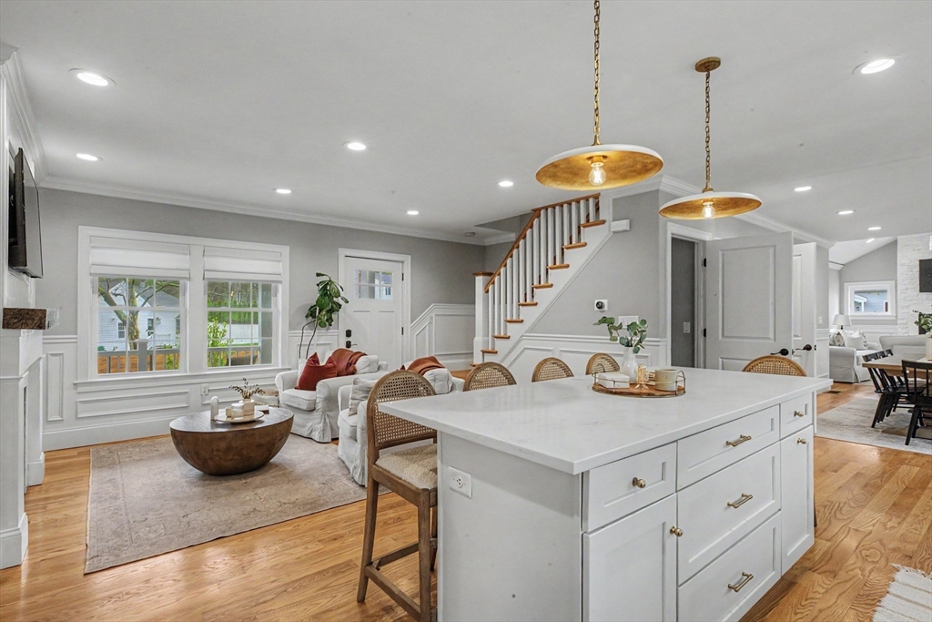 16 Forest Rd