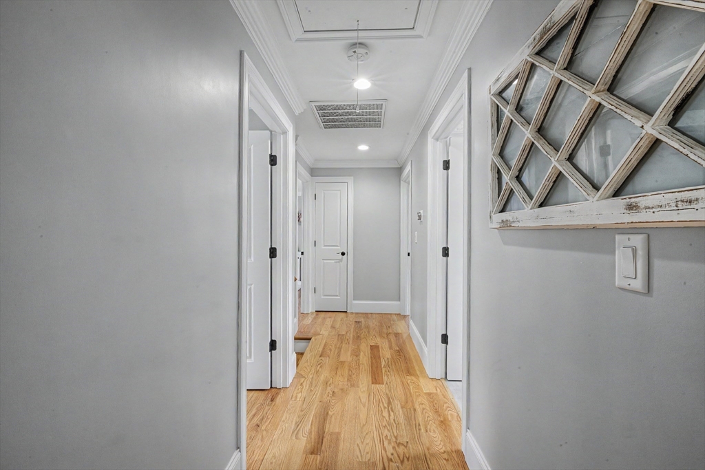 16 Forest Rd