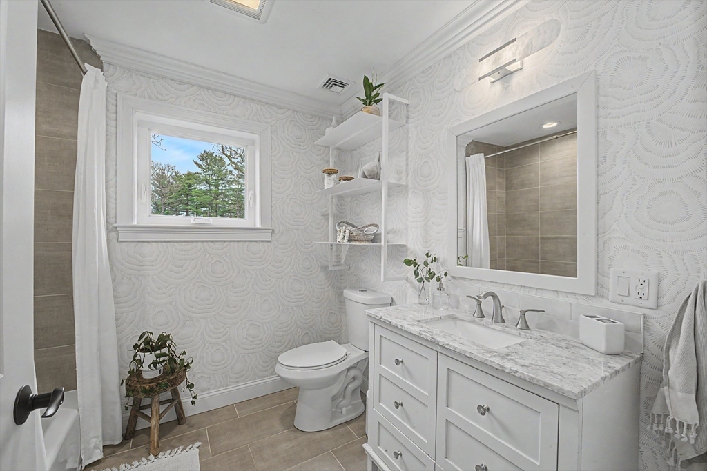16 Forest Rd
