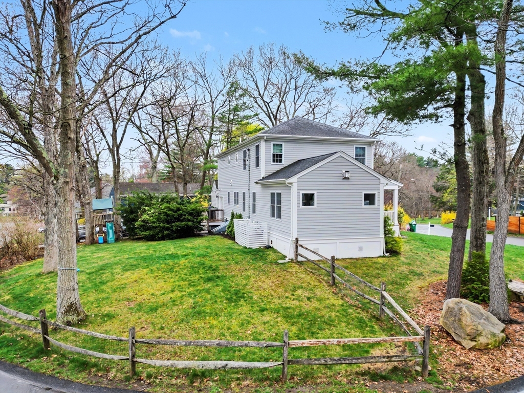 16 Forest Rd