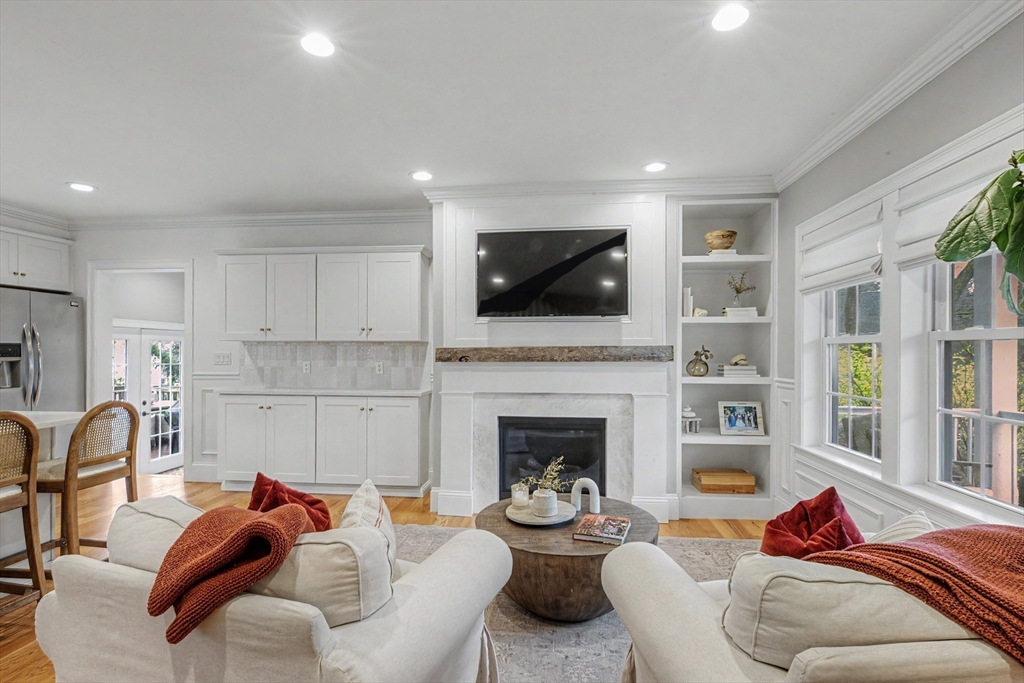 16 Forest Rd