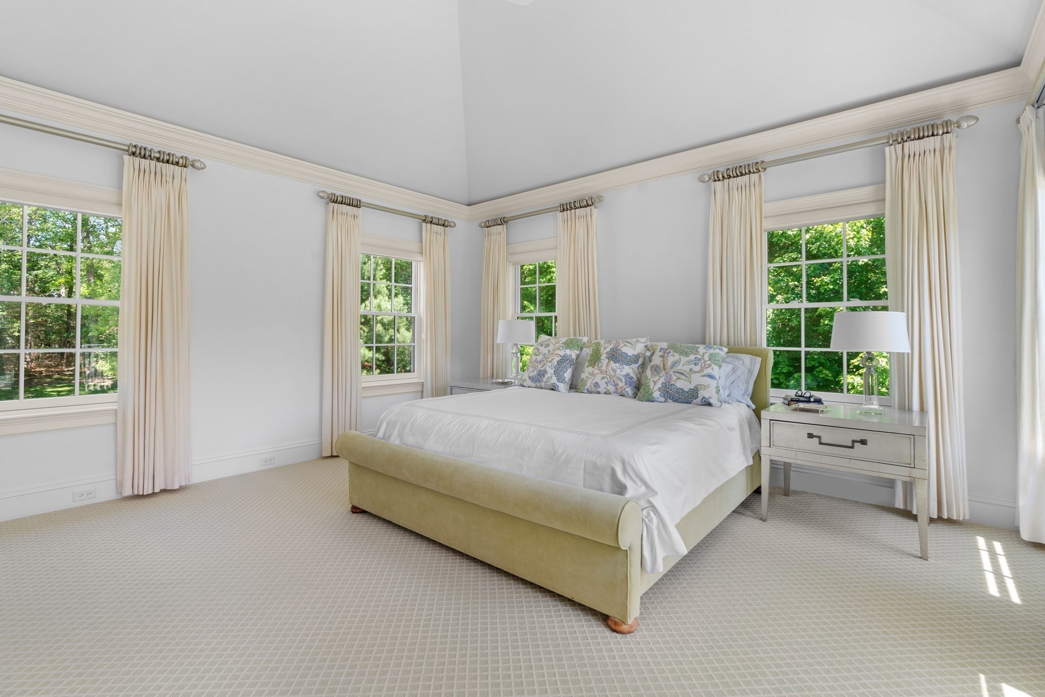 26 Longmeadow Drive