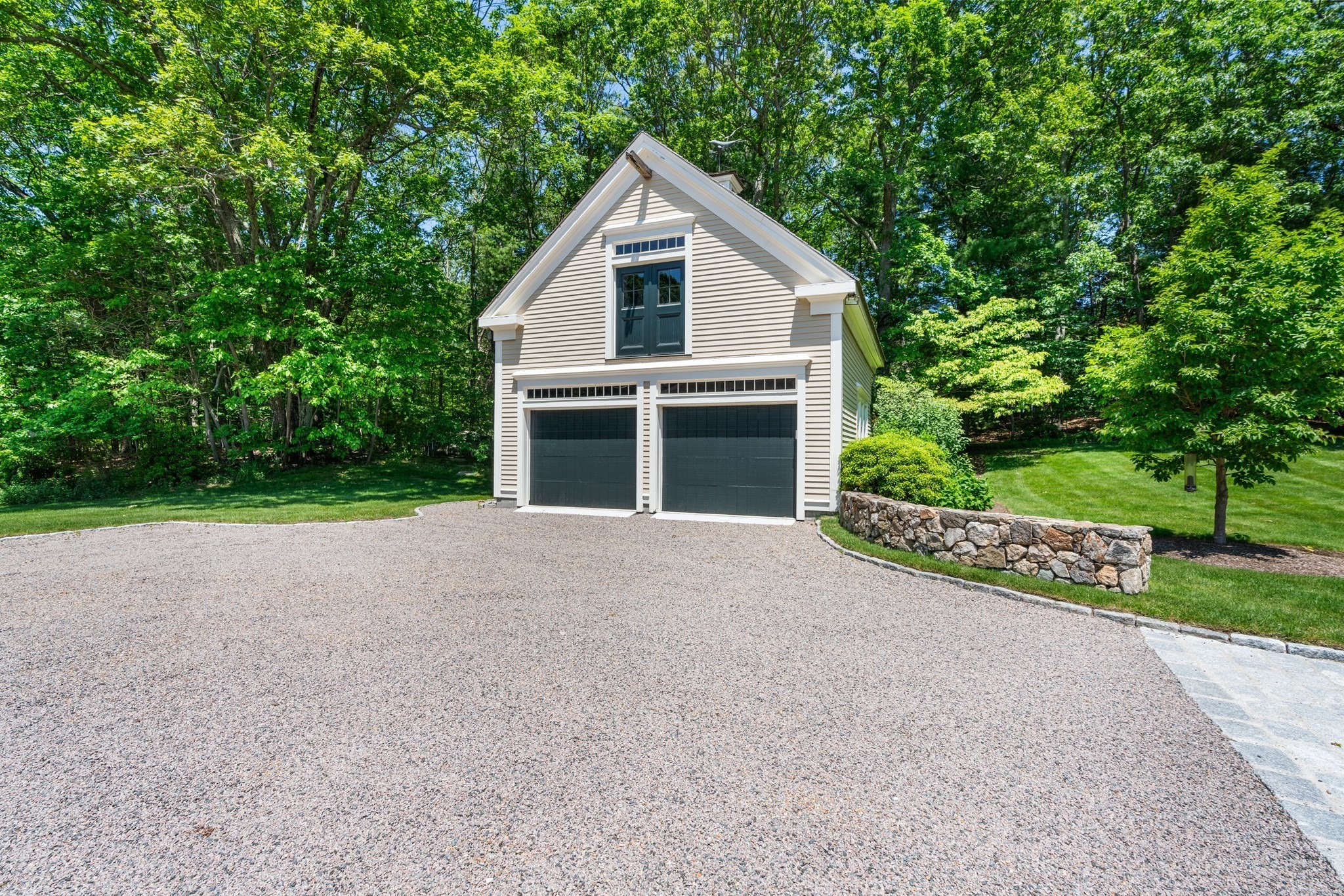 26 Longmeadow Drive
