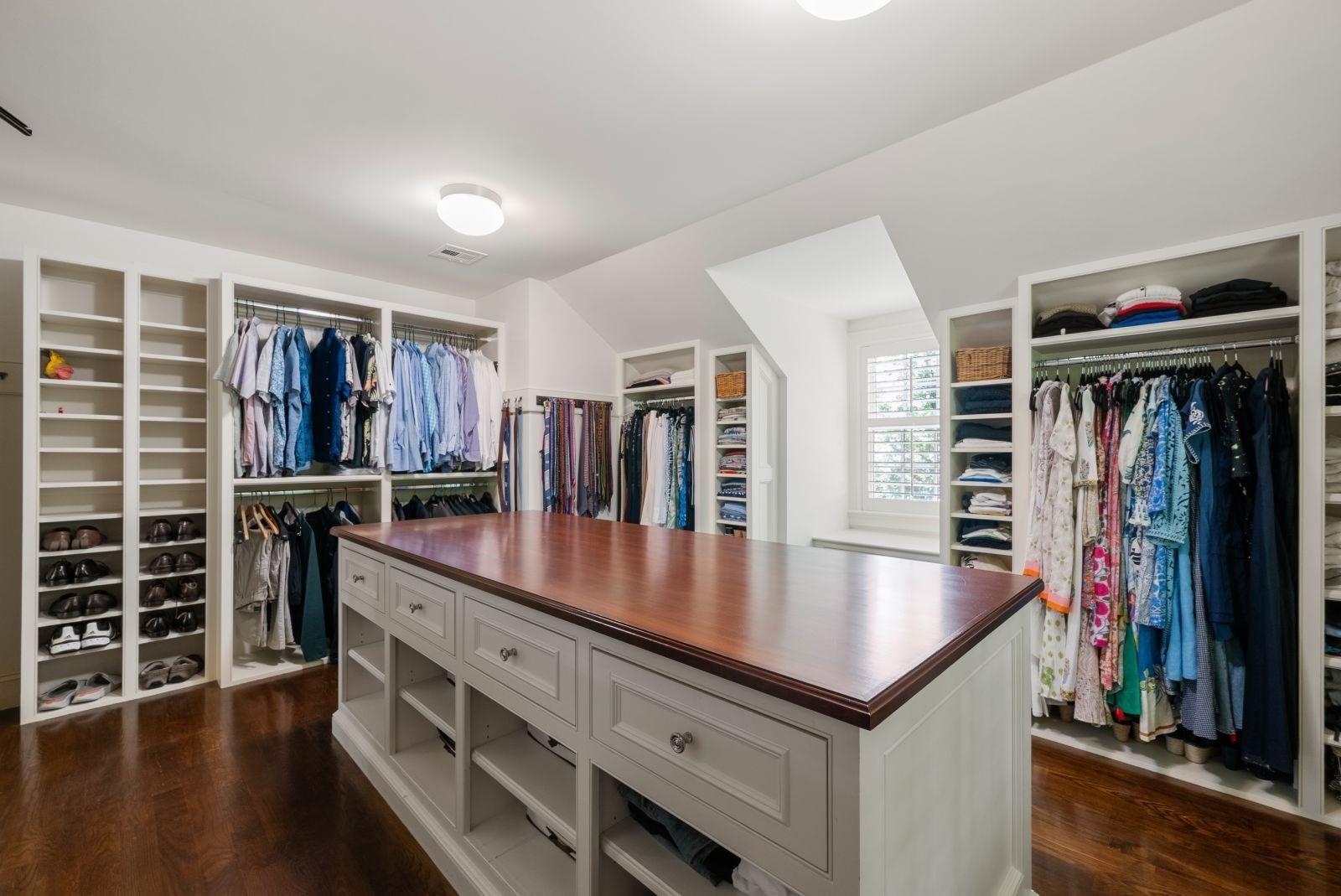 44 Whiting Road