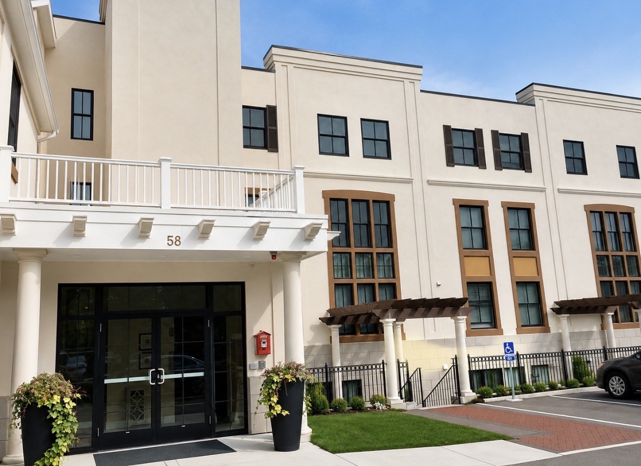 58 North Avenue # 206