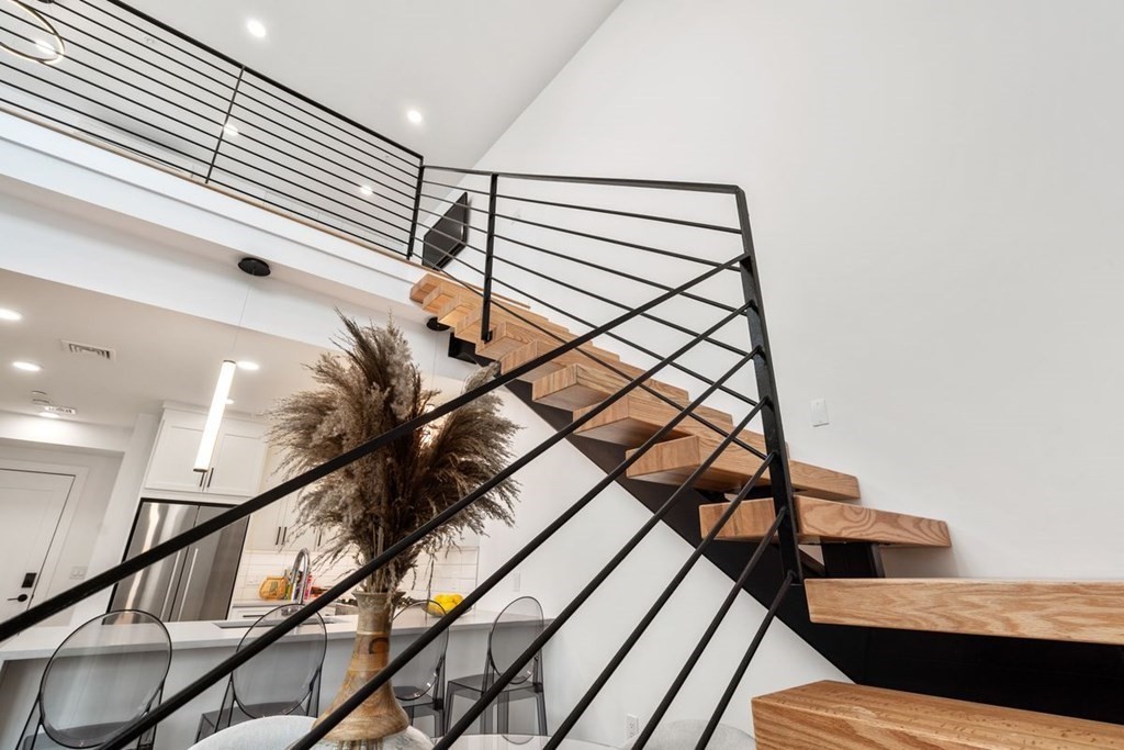 3171 Washington Street Unit: 304