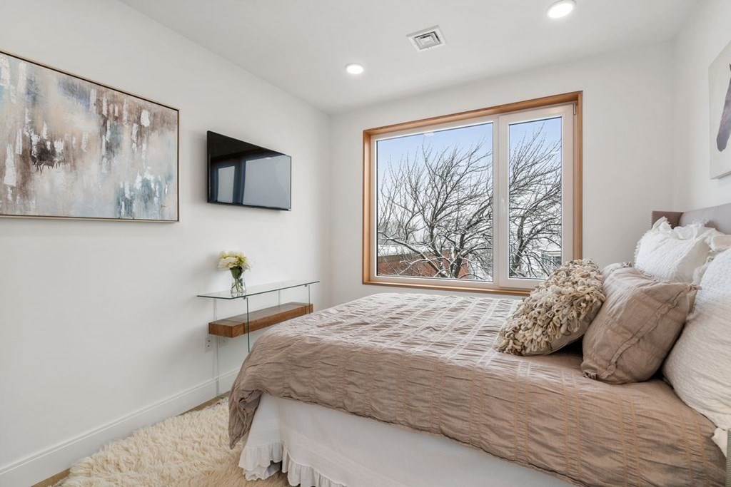 3171 Washington Street Unit: 304