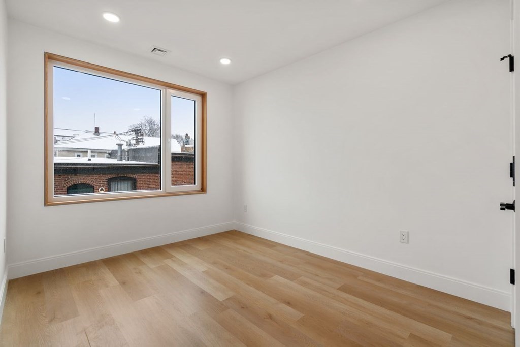 3171 Washington Street Unit: 304