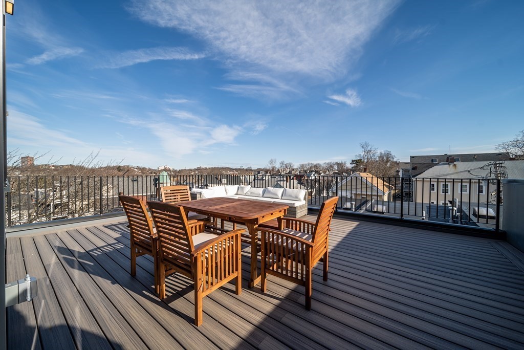 3171 Washington Street Unit: 304