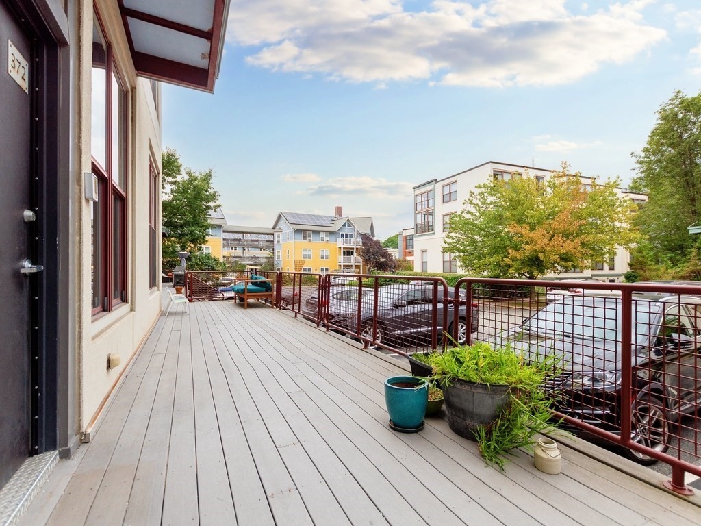 372 Amory St # 5